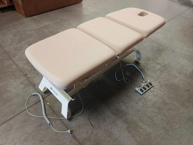 2-bazar-1140-fabulo-camino-avalon-xa1-cream-300